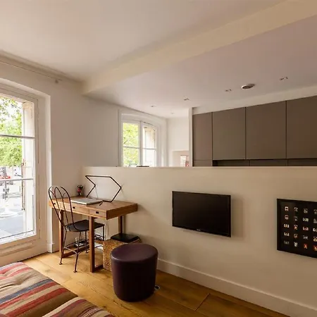 Apartment Sophisticated Close To The Museums